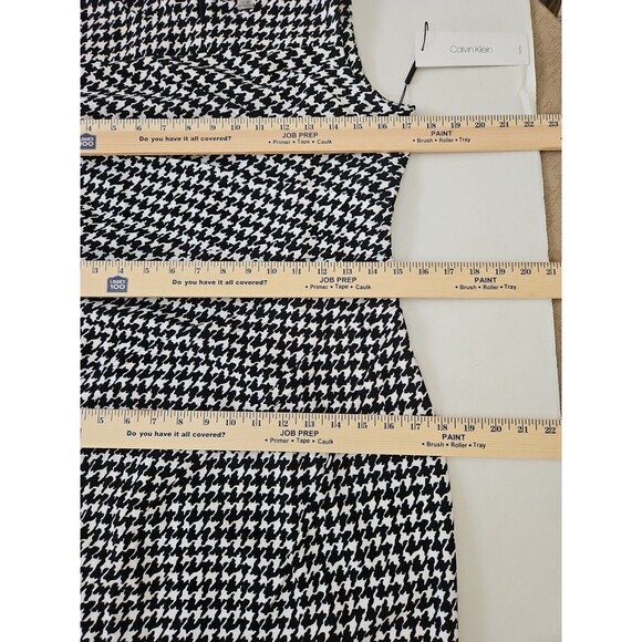 Calvin Klein Houndstooth Sheath Dress Color Black / White Size 10 P Ruched Side - Picture 7 of 11